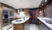 HERITAGE III -  Galley